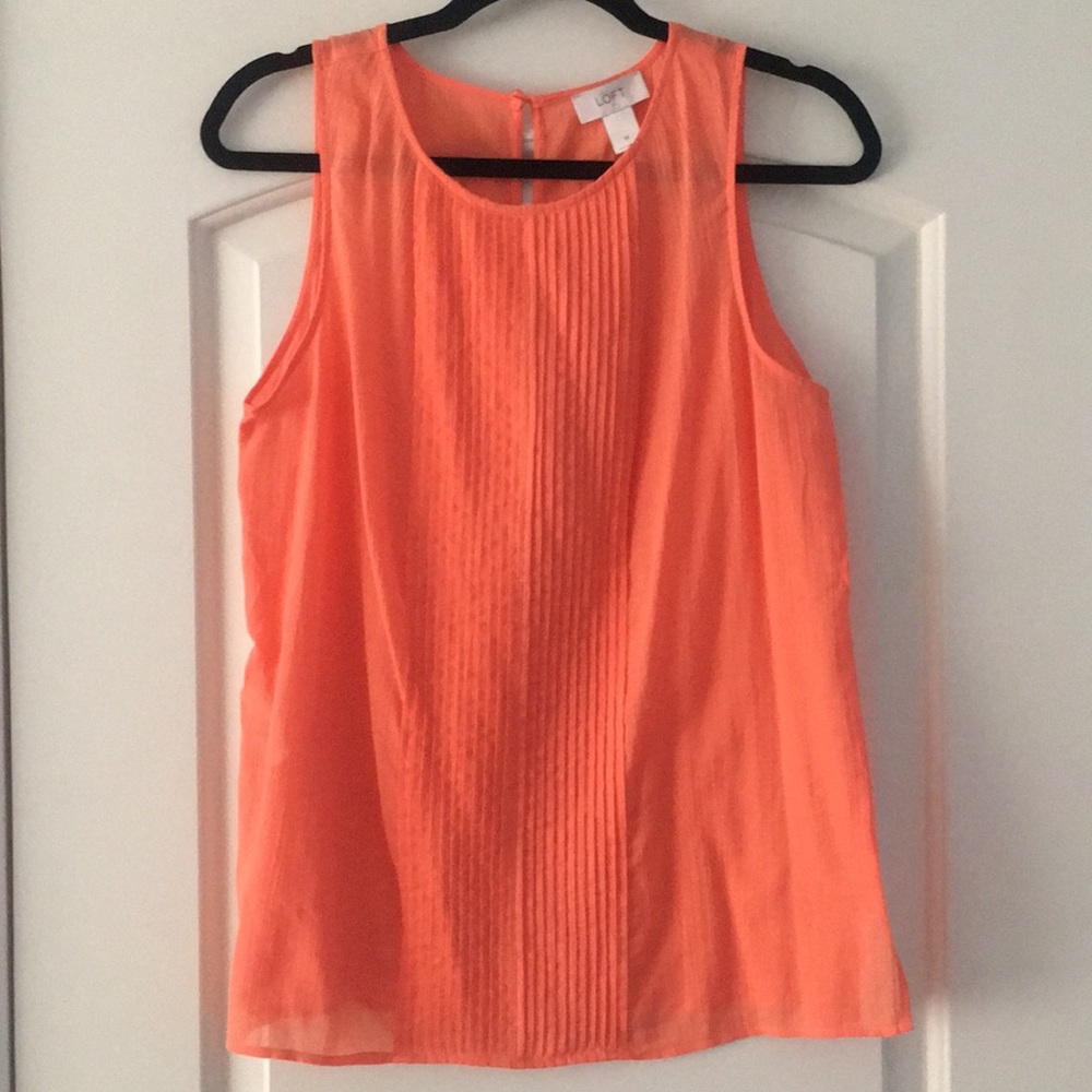 Loft shell tank, orange coral keyhole neck , med